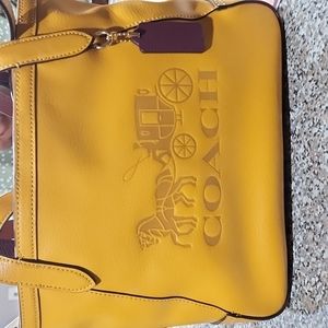 Coach horse and carriage tote 27